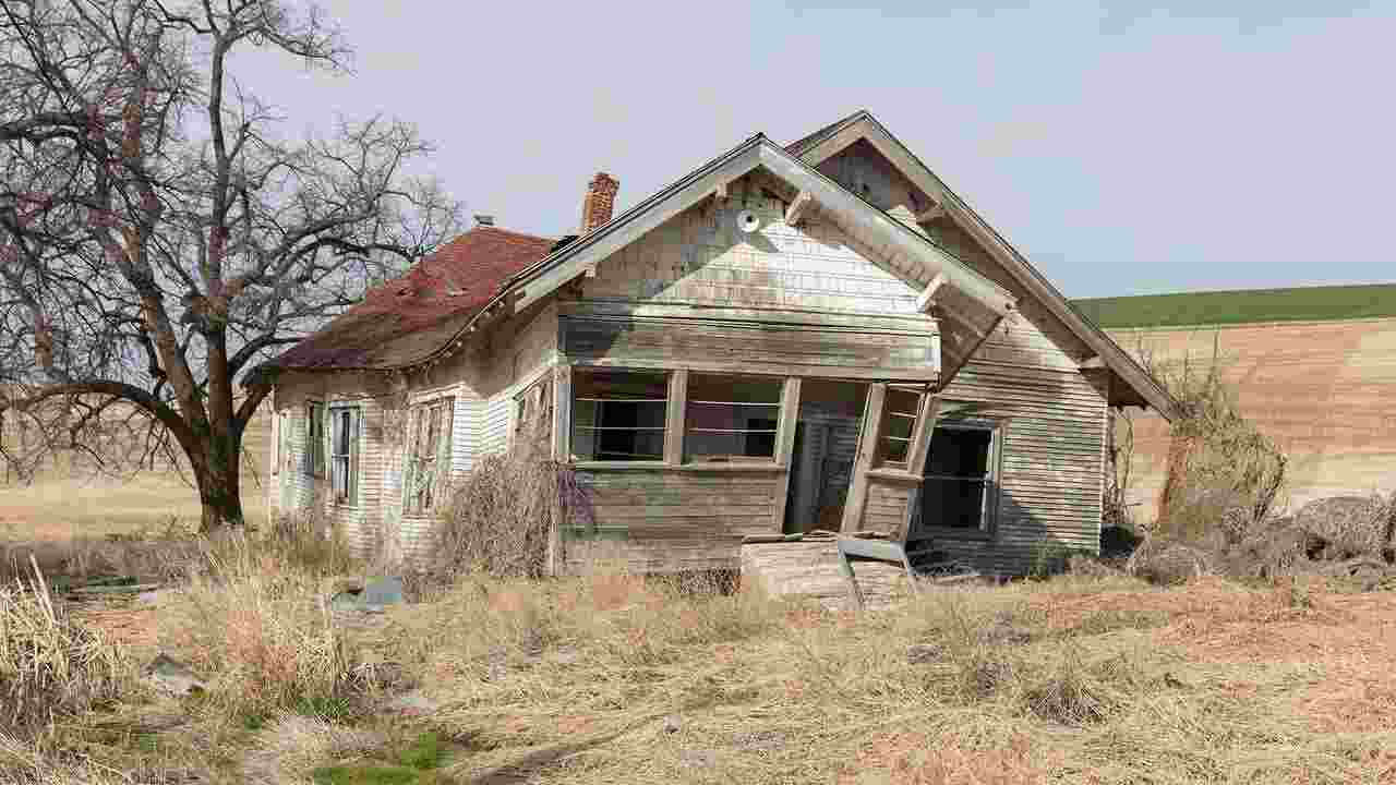 The US Ghost Town Turned Cozy Airbnb Village  